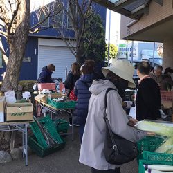 さくら令和7年度上半期の地域活動１　「笑顔ひろがる～谷在家さくらマルシェ～」